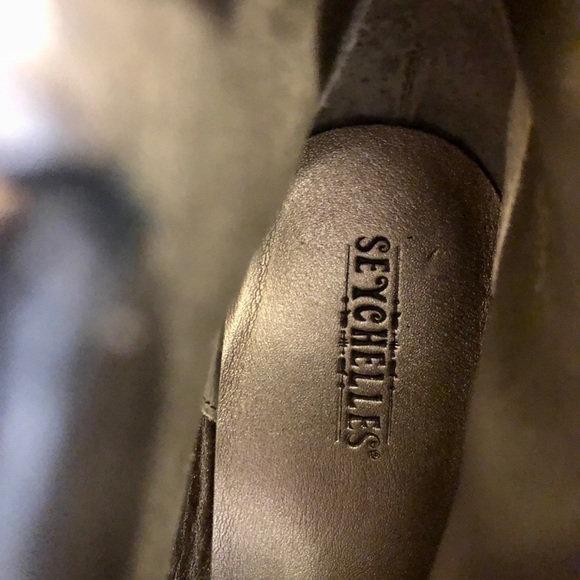 Seychelles Black Bootie Heels Size 7 1/2 - Picture 9 of 13